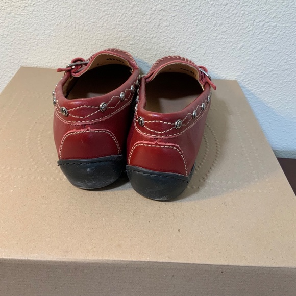 NEW! Minnetonka Moccasins Red Size 5 - Picture 9 of 10